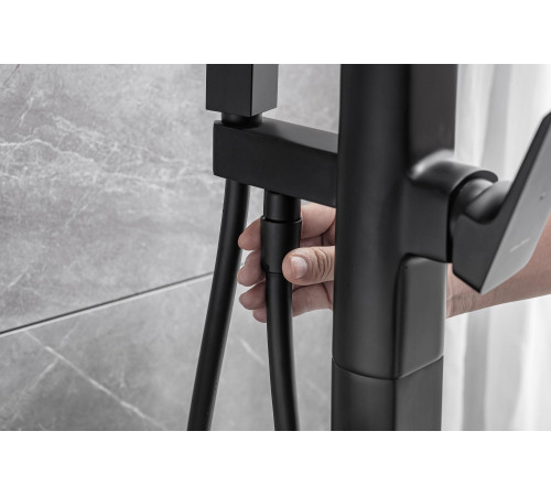 Смеситель для ванны Allen Brau Infinity 5.21009-31 (с внутренней частью) черный матовый