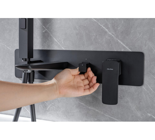 Смеситель для ванны с душем Allen Brau Infinity 5.21007-31 (с внутренней частью) черный матовый