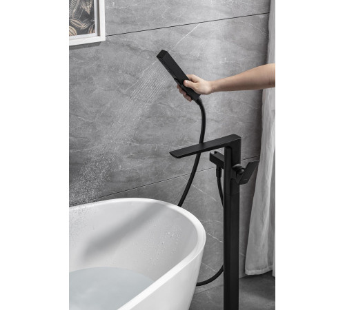 Смеситель для ванны Allen Brau Infinity 5.21009-31 (с внутренней частью) черный матовый