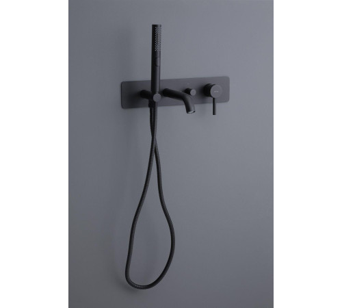 Смеситель для ванны с душем Allen Brau Priority 5.31006-31 (с внутренней частью) черный матовый