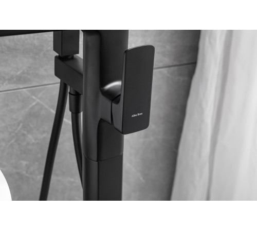 Смеситель для ванны Allen Brau Infinity 5.21009-31 (с внутренней частью) черный матовый